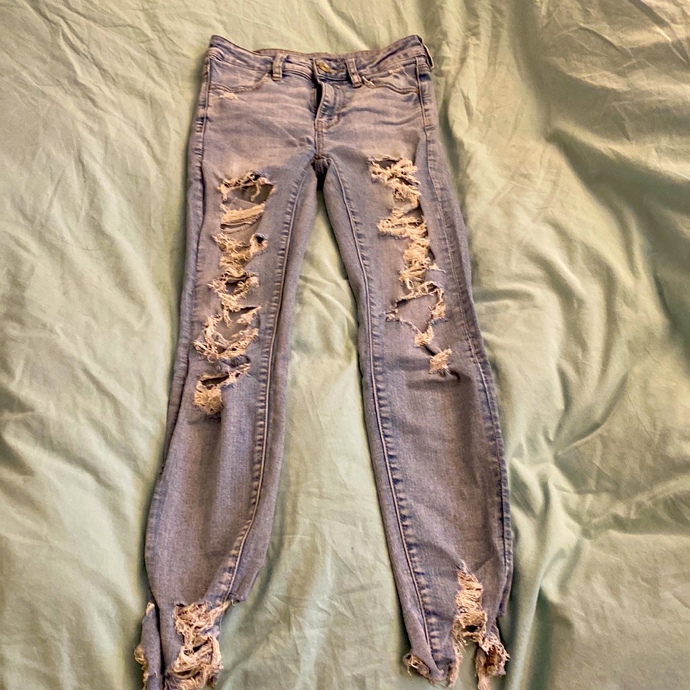 American Eagle size 4 distressed